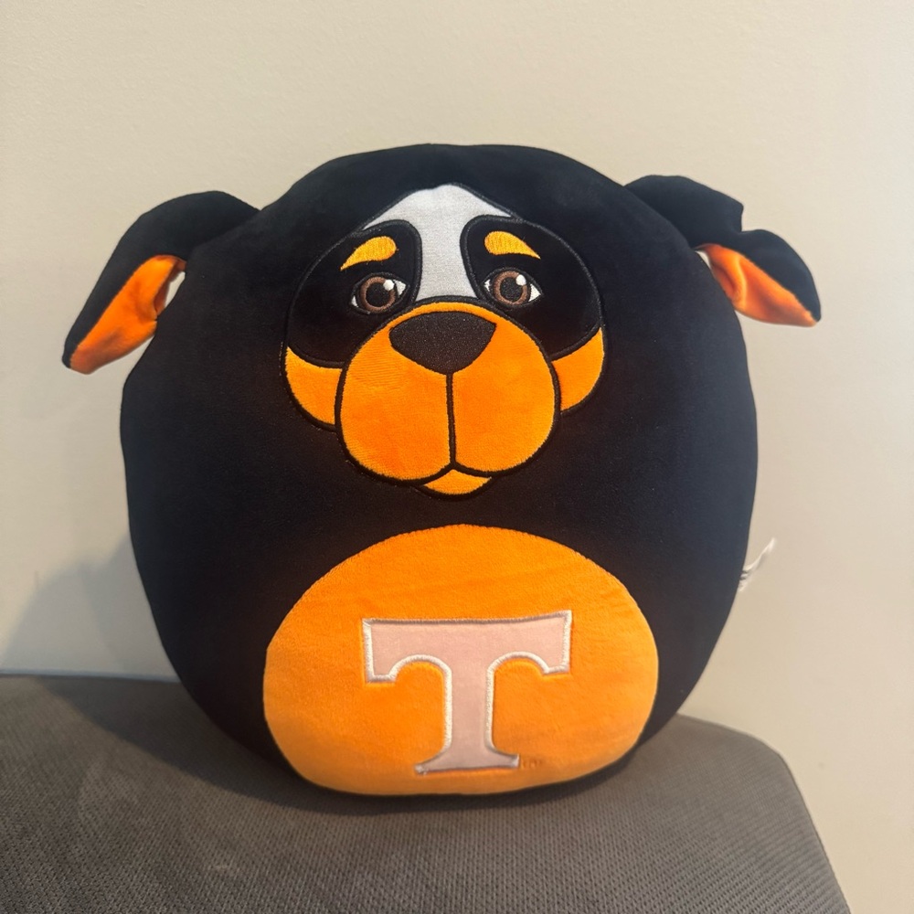 Tennessee Vols Smokey Squishimal Plush. Like new!